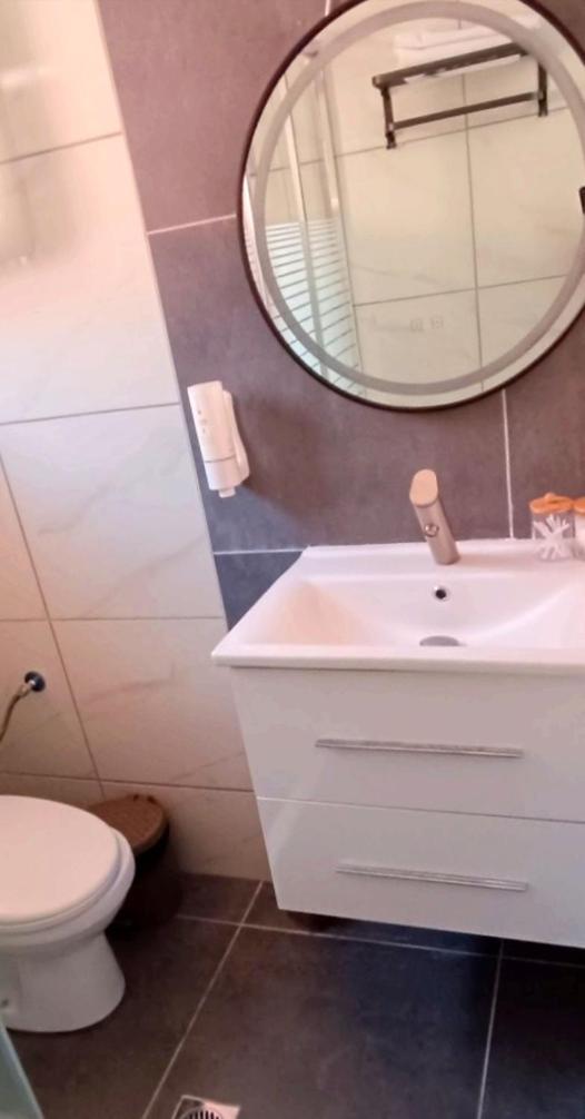 A & K Vacation House 瓦若斯 外观 照片